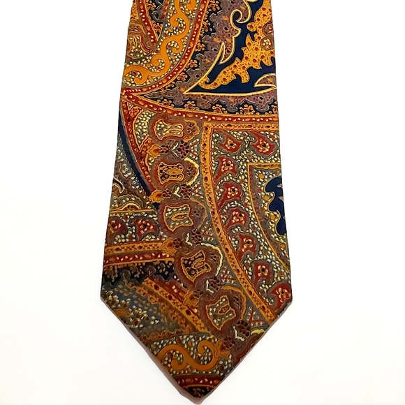 Vintage BROOKS BROTHERS  100% Silk Necktie - Picture 3 of 4